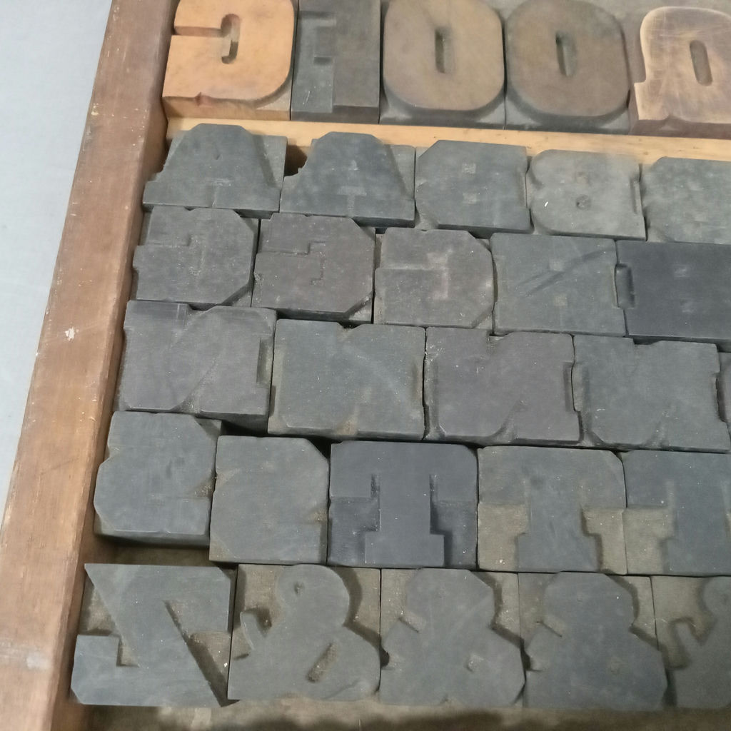 Antique Hamilton Printer's Letterpress Tray & Type - image 3 of 9