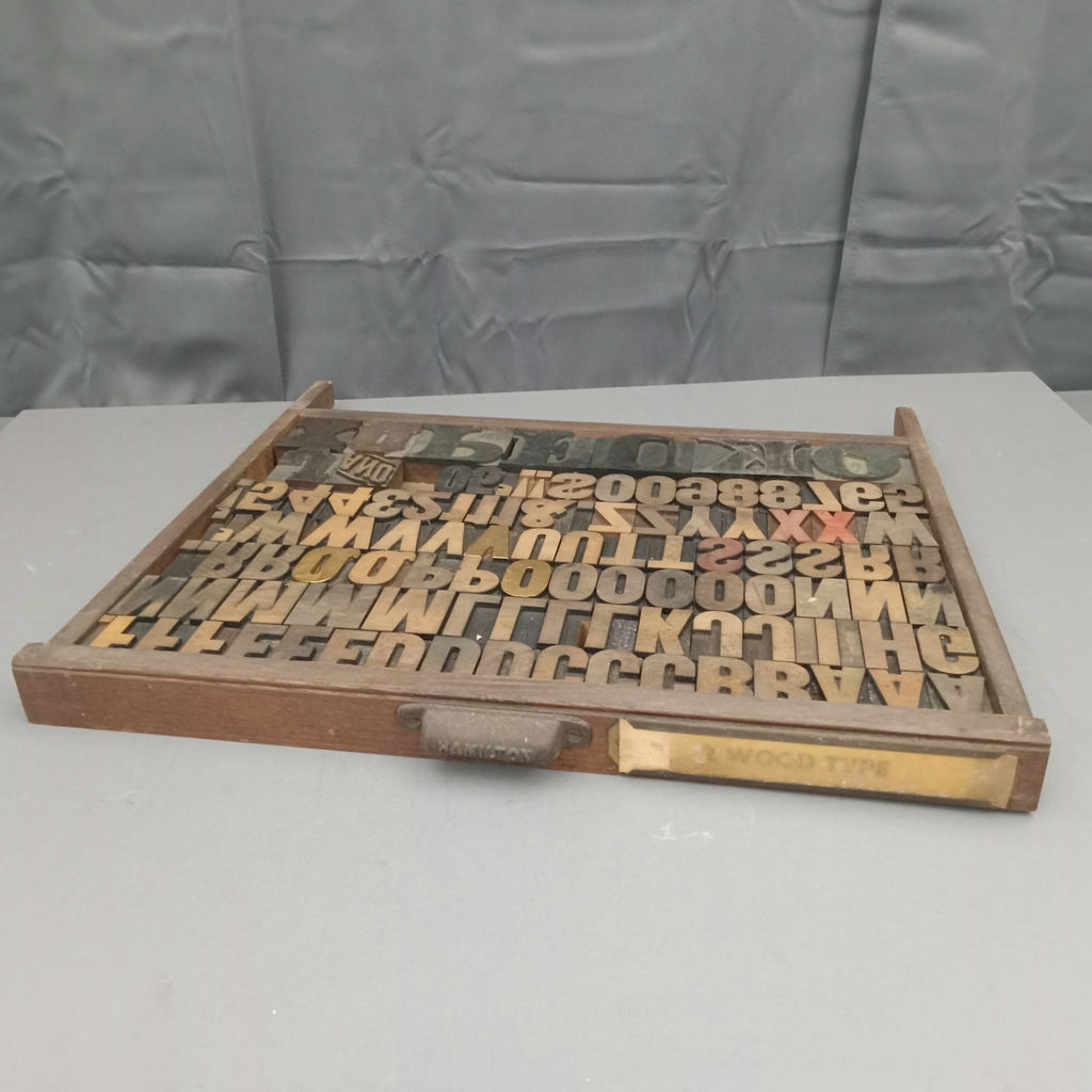 Antique Hamilton Printer's Letterpress Tray & Type - image 7 of 8