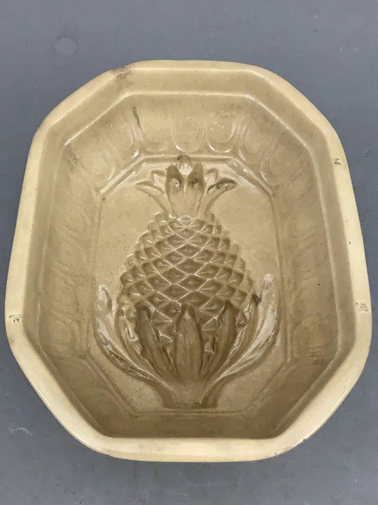 Antique Crock & Butter Molds - image 3 of 11