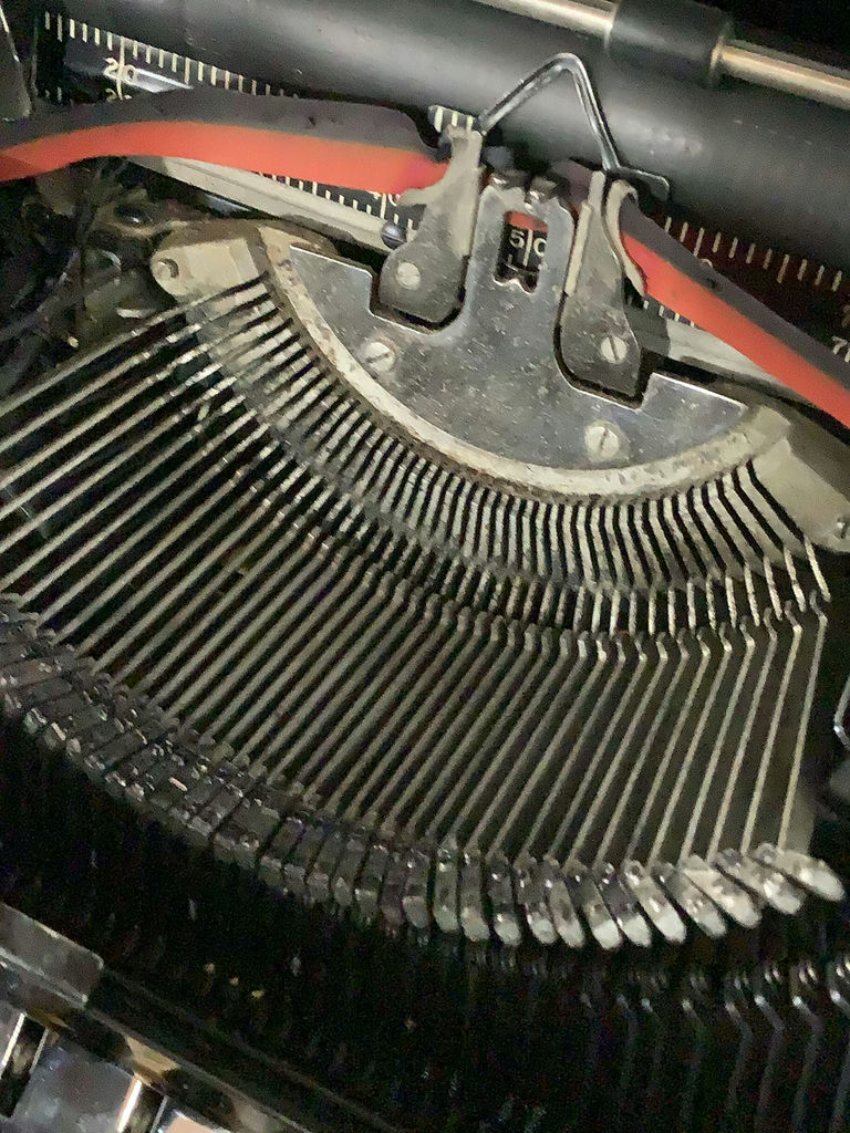 Corona Standard Typewriter by LC Smith & Corona - image 8 of 15