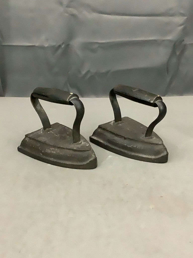 Antique Cast Iron - image 4 of 11