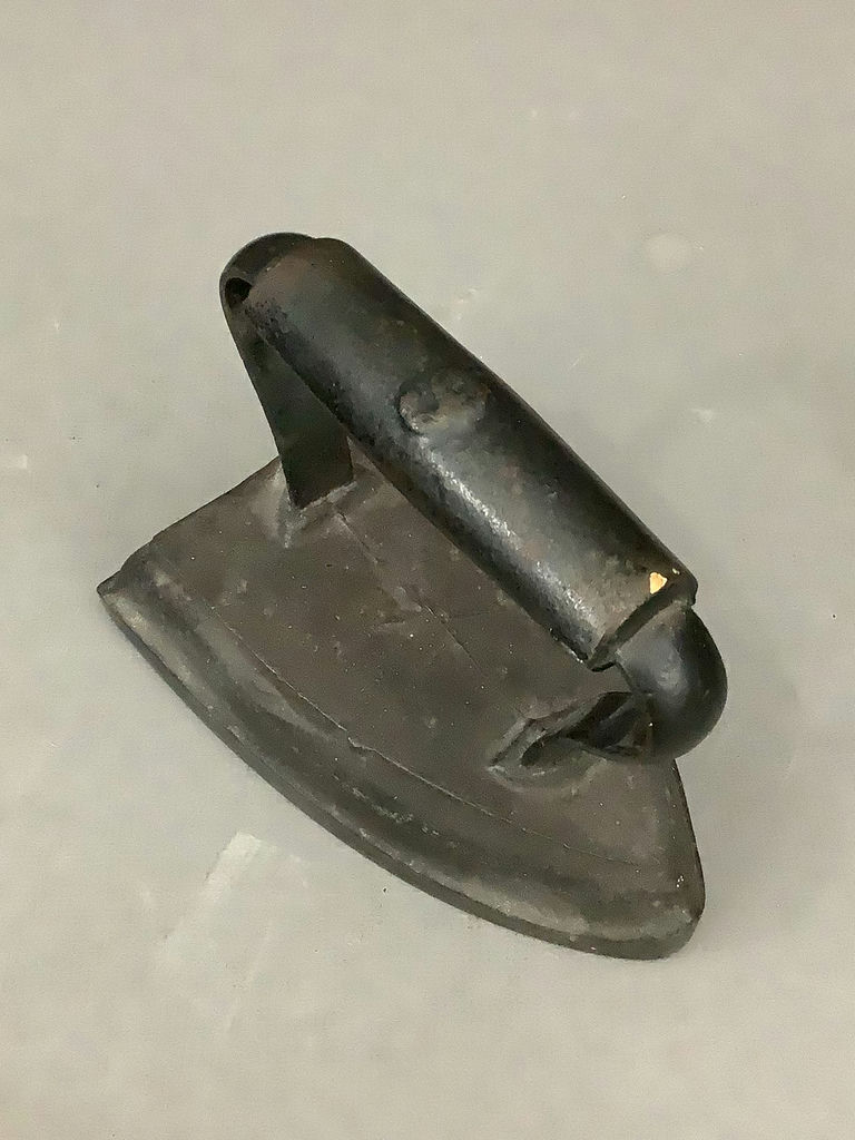 Antique Cast Iron - image 5 of 11
