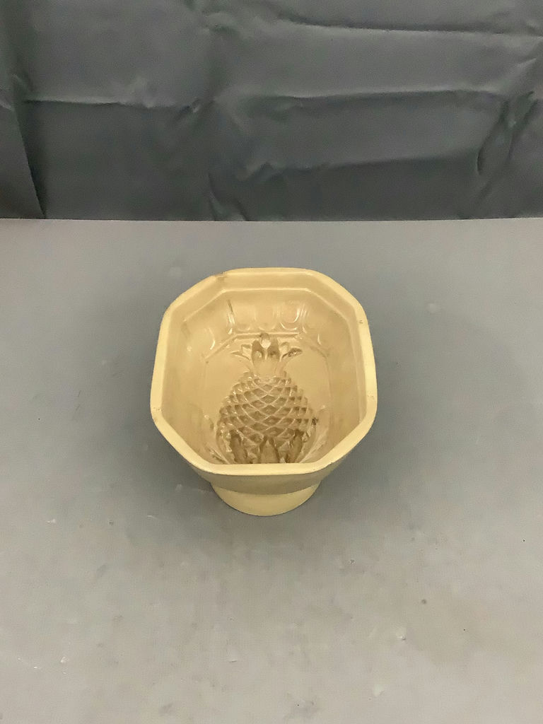 Antique Crock & Butter Molds - image 2 of 11