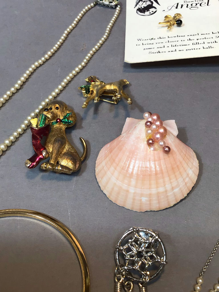 Vintage Costume Jewelry - Dogs & The Sea (2+dwt) - image 5 of 17