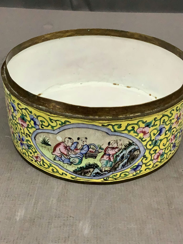 Antique Chinese Canton Famille Box - image 4 of 6