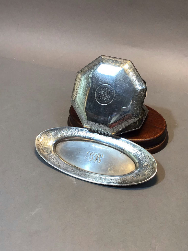 Antique Blackington & Gorham Sterling Vanity (100+dwt) - image 2 of 17