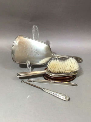 Blankinton Sterling Vanity Set (50+dwt) - Image 1 of 19
