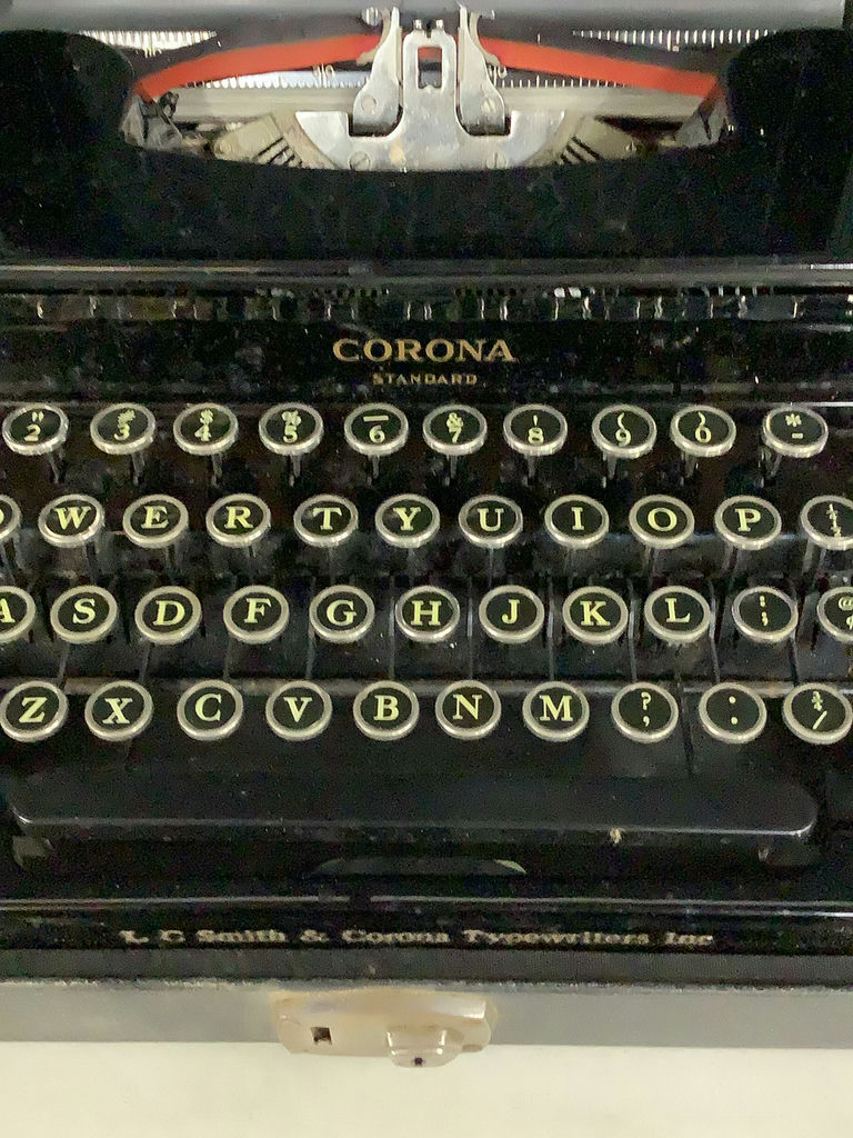 Corona Standard Typewriter by LC Smith & Corona - image 4 of 15