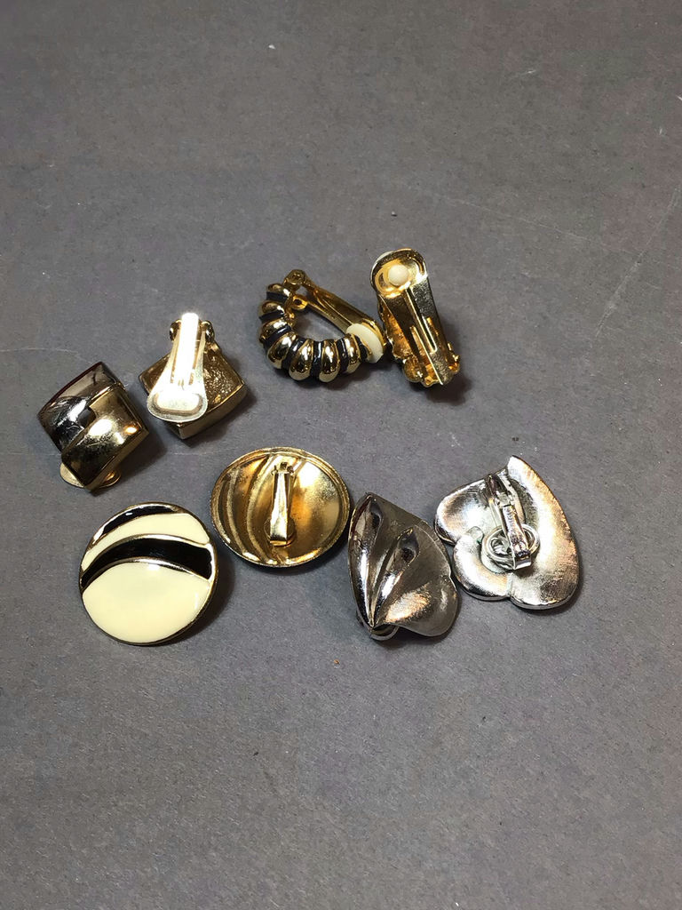 David Detz, Trifari & More Costume Jewelry - image 11 of 23