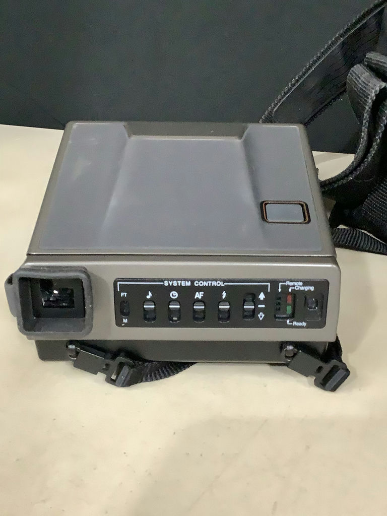 Vintage Kodak & Polaroid Vintage Cameras - image 5 of 10