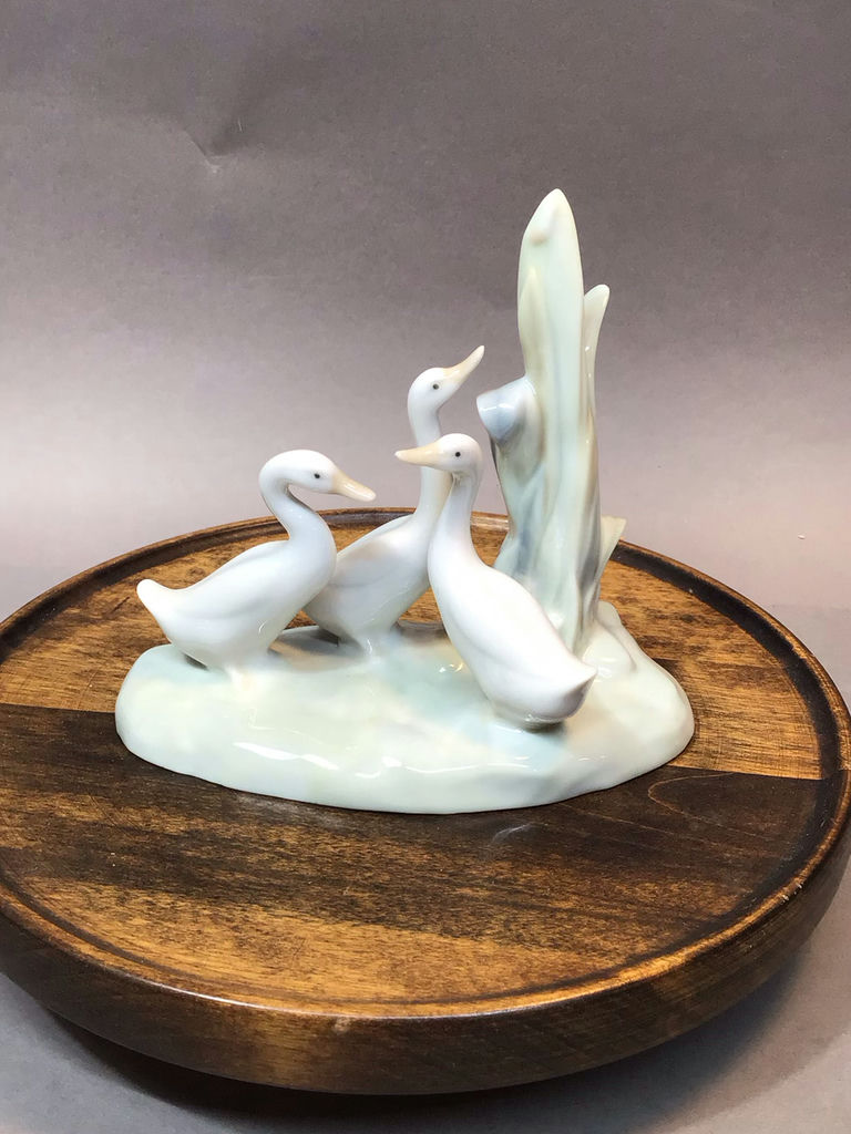 Nao by Lladro 3 Geese Figurine - image 1 of 4
