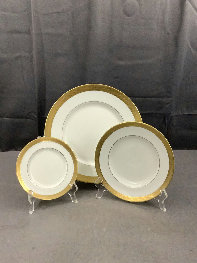 Royal Worcester Durham Pattern Dinnerware / Set 8+ - image 13 of 15