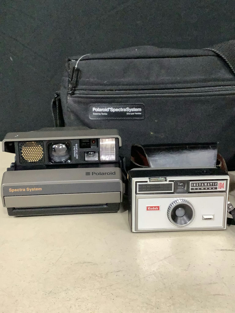 Vintage Kodak & Polaroid Vintage Cameras - image 4 of 10