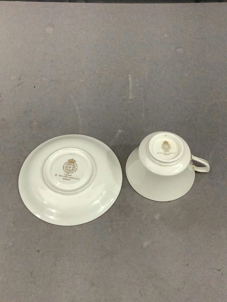 Royal Worcester Durham Pattern Dinnerware / Set 8+ - image 12 of 15