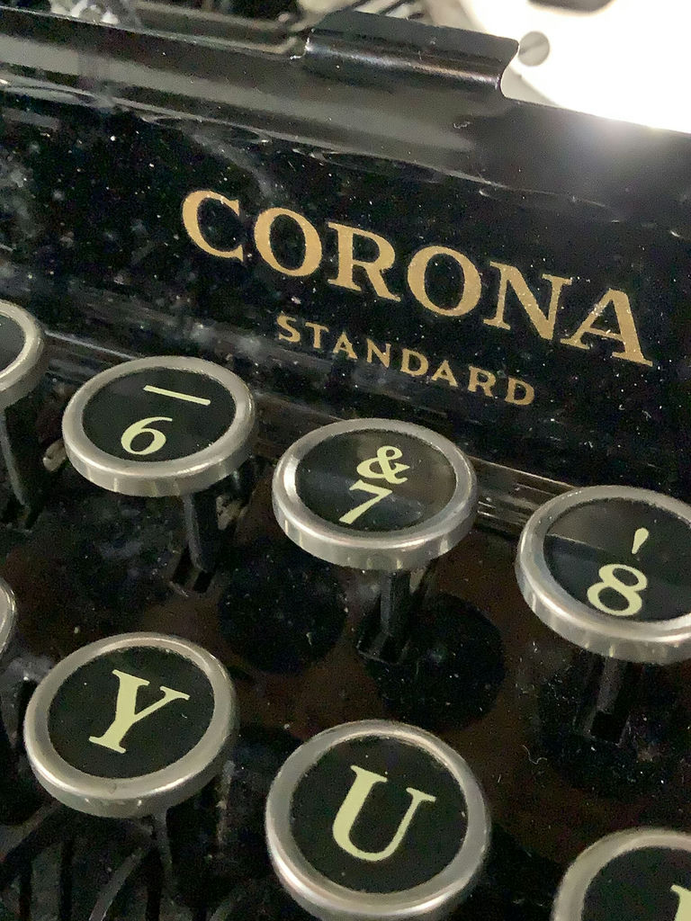 Corona Standard Typewriter by LC Smith & Corona - image 9 of 15