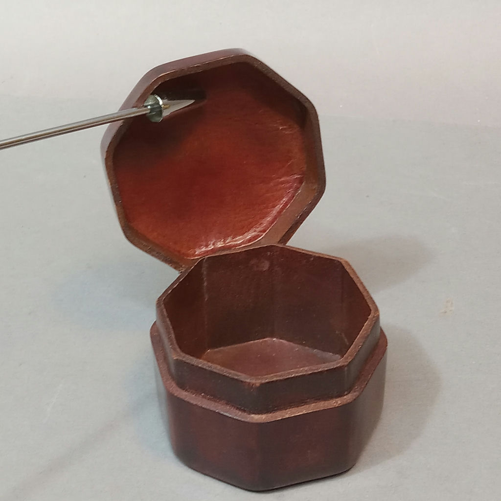 Vintage Leather Travel Accessories - image 20 of 21