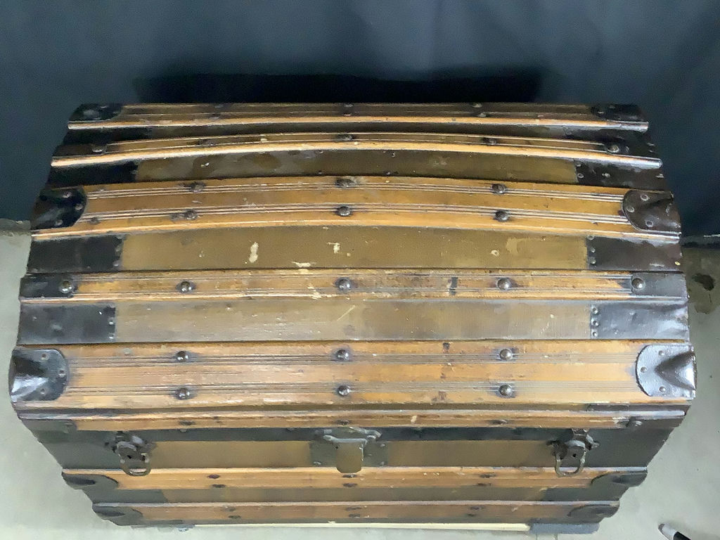 Antique Dome-Top Steamer Trunk - image 6 of 10