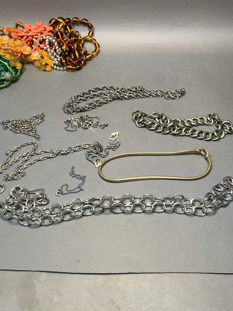 Vintage Costume Jewelry - image 15 of 18
