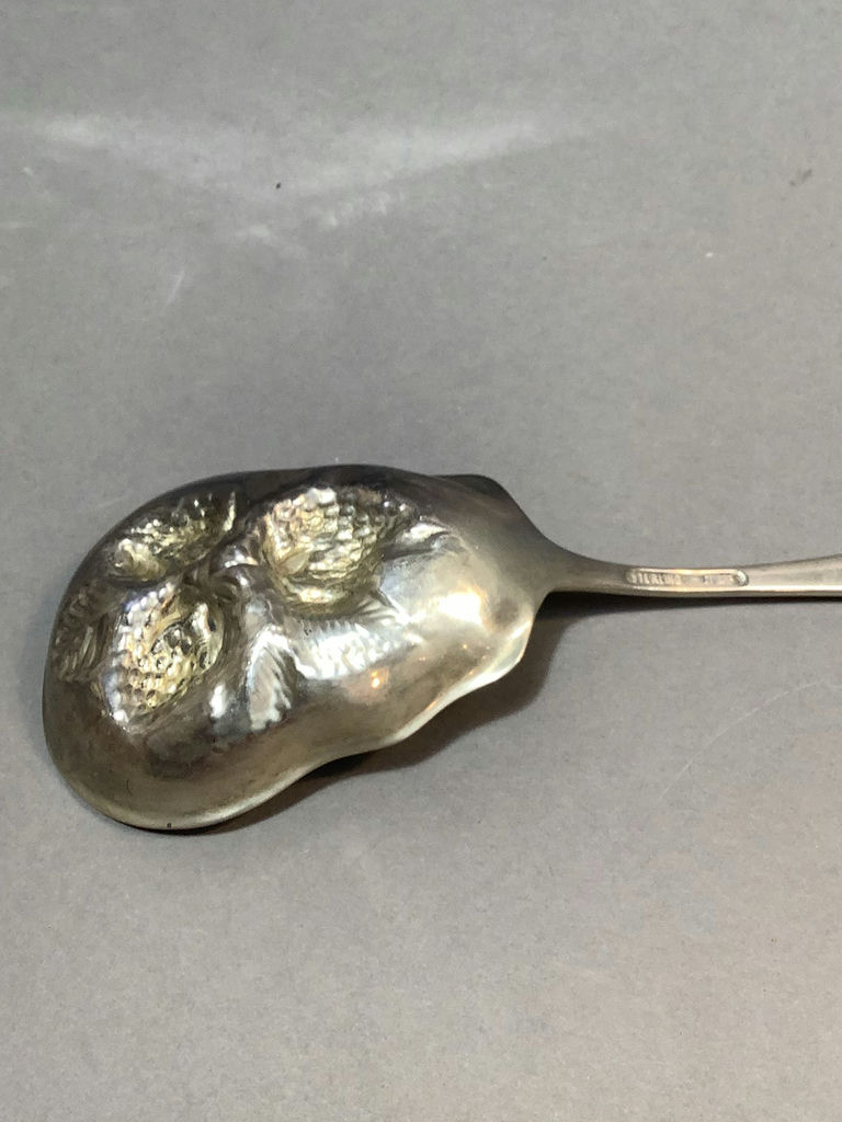 Stieff Lady Claire Sterling Hostess Flatware (484+dwt) - image 6 of 17