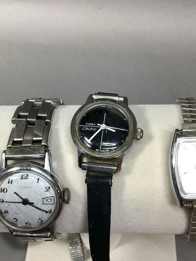 Vintage Ladies Watches - image 9 of 13