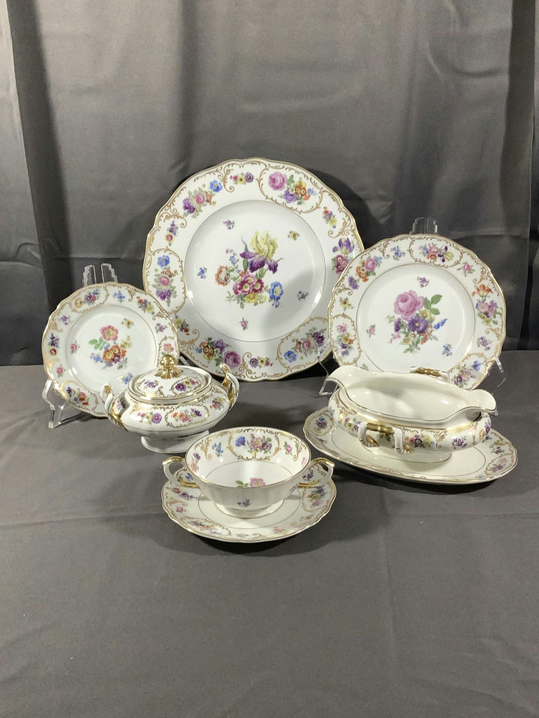 Krautheim Bavaria Dinnerware - image 1 of 7