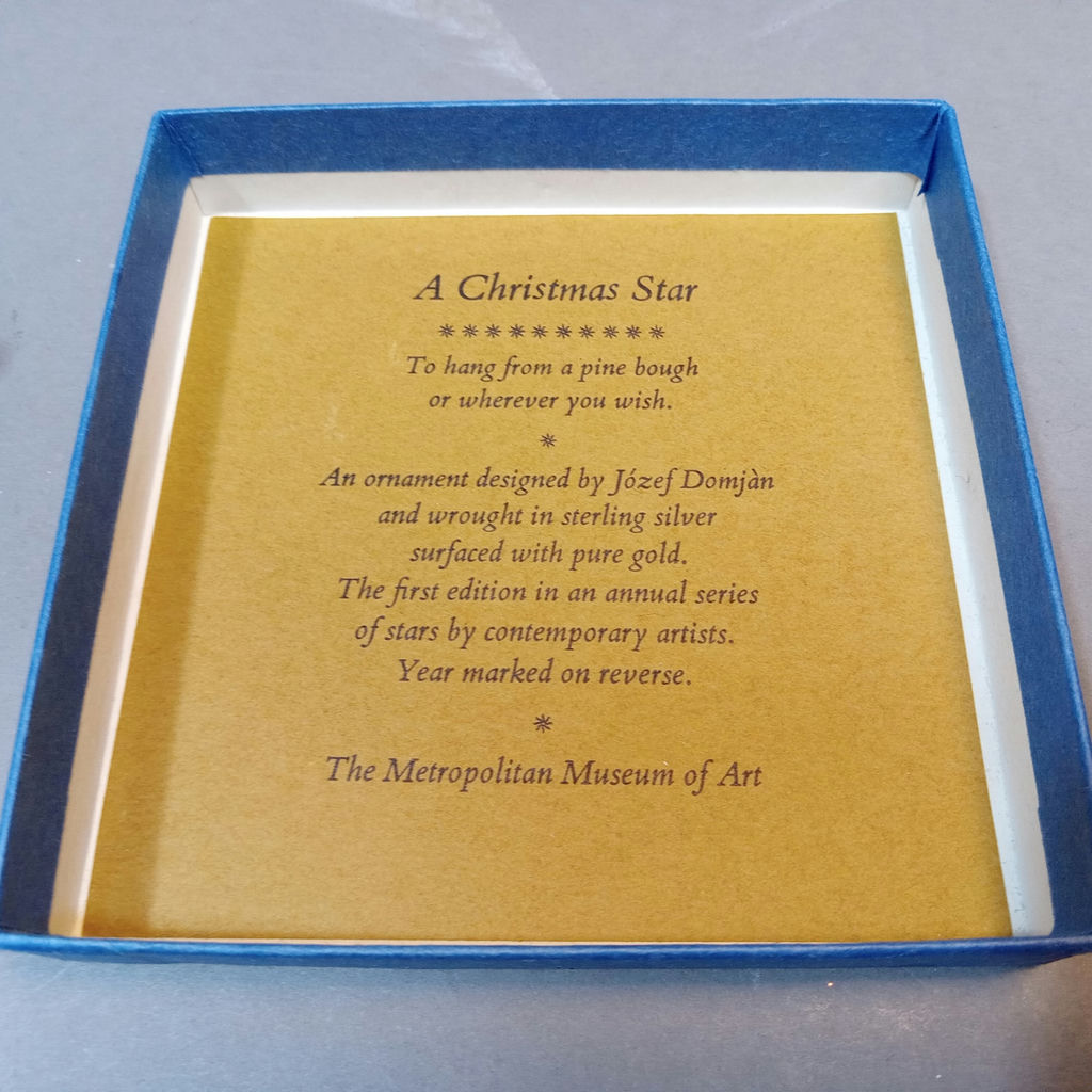 Museum of Modern Art Sterling Christmas Stars (31+dwt) - image 4 of 8