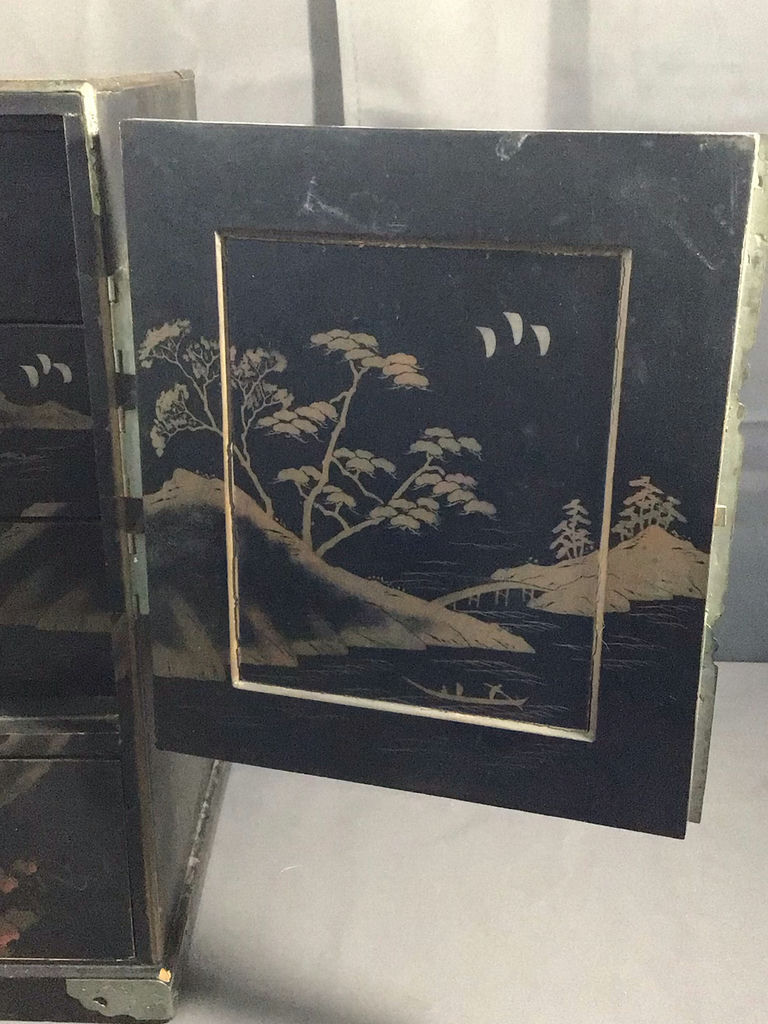 Vintage Lacquer Jewelry Box - image 8 of 19