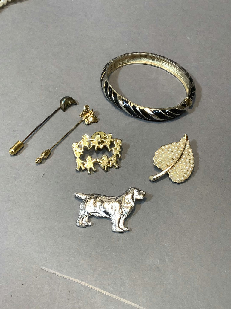 Vintage Costume Jewelry - image 7 of 22