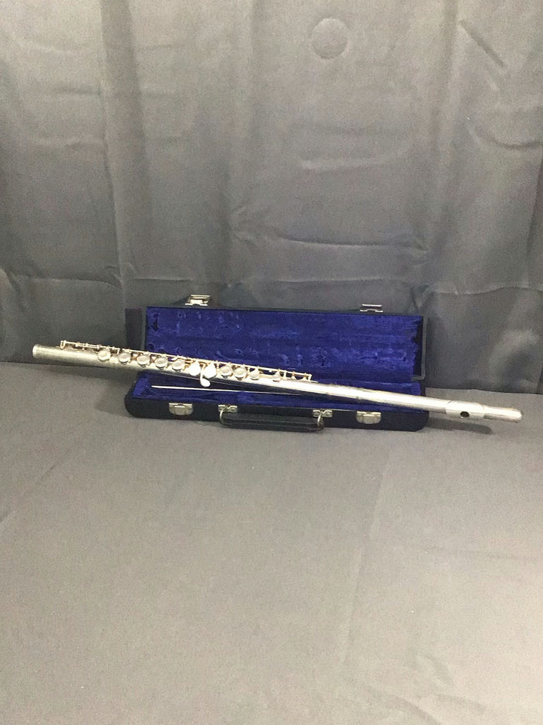 Gemeinhardt M2 Flute w/Solid Silver Head Joint - image 1 of 15