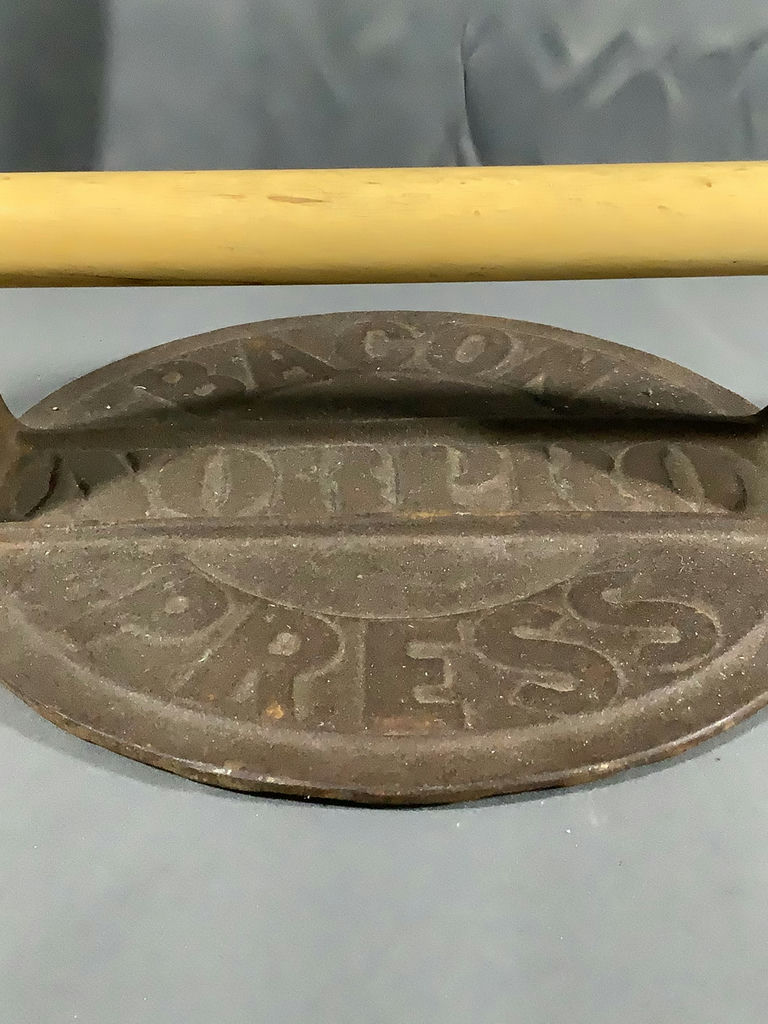 Vintage Cast Iron Grill Presses - image 2 of 5