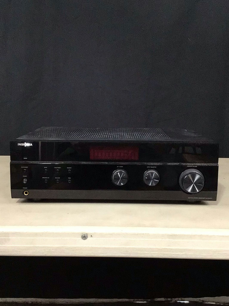 Symphonic, Insignia & Toshiba Audio Visual Equipment - image 5 of 12