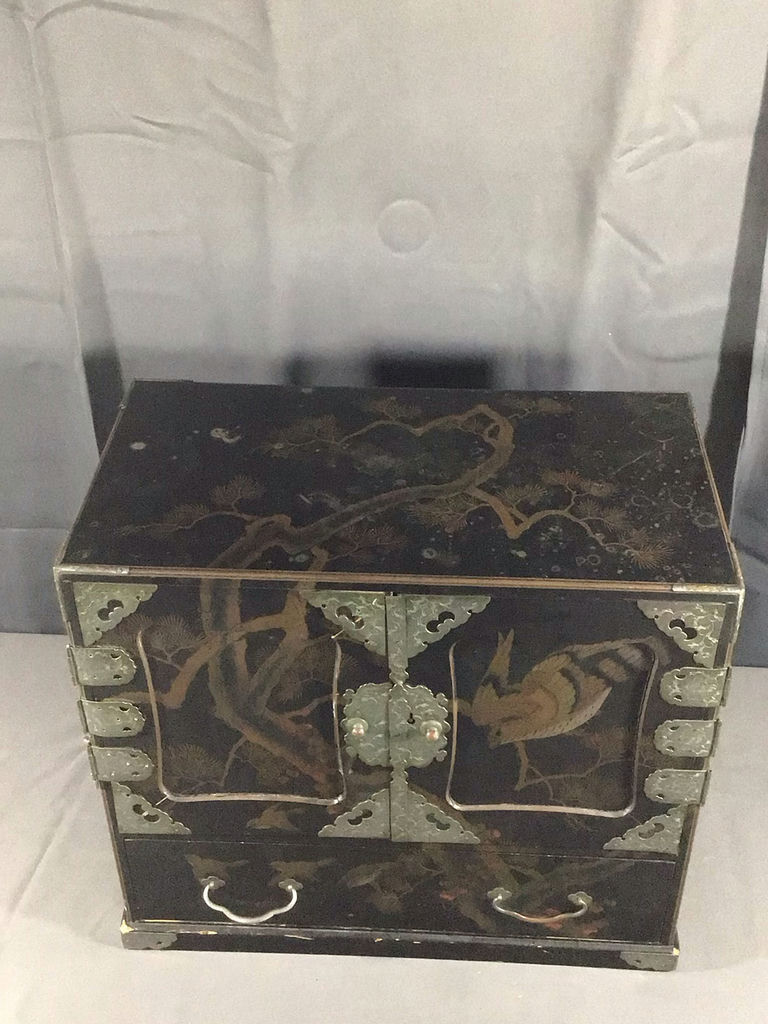 Vintage Lacquer Jewelry Box - image 16 of 19