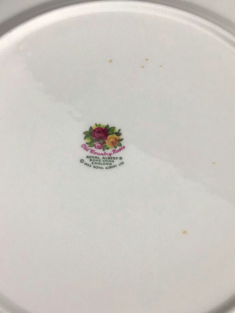 Royal Albert Old Country Roses - Dishes & Tea Pot - image 3 of 13