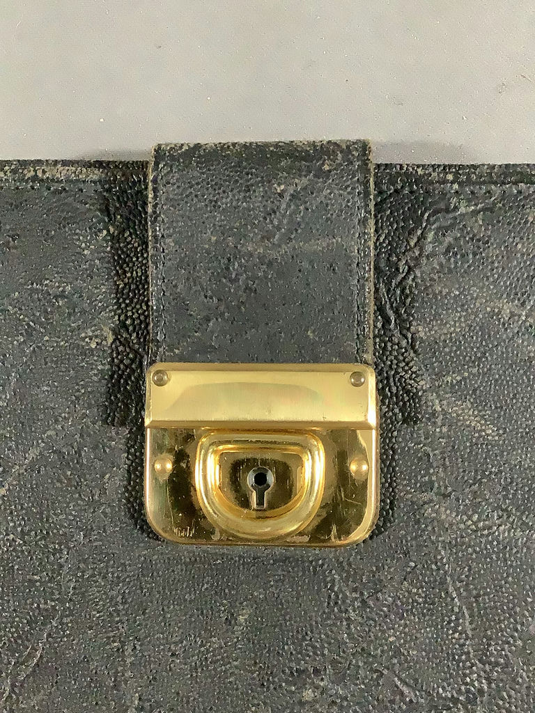 Leather Wallets And Folios - image 3 of 29