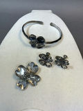 Sterling Dogwood Flower Jewelry (12+dwt) - thumbnail 1 of 7