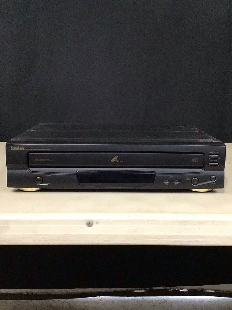 Symphonic, Insignia & Toshiba Audio Visual Equipment - image 2 of 12