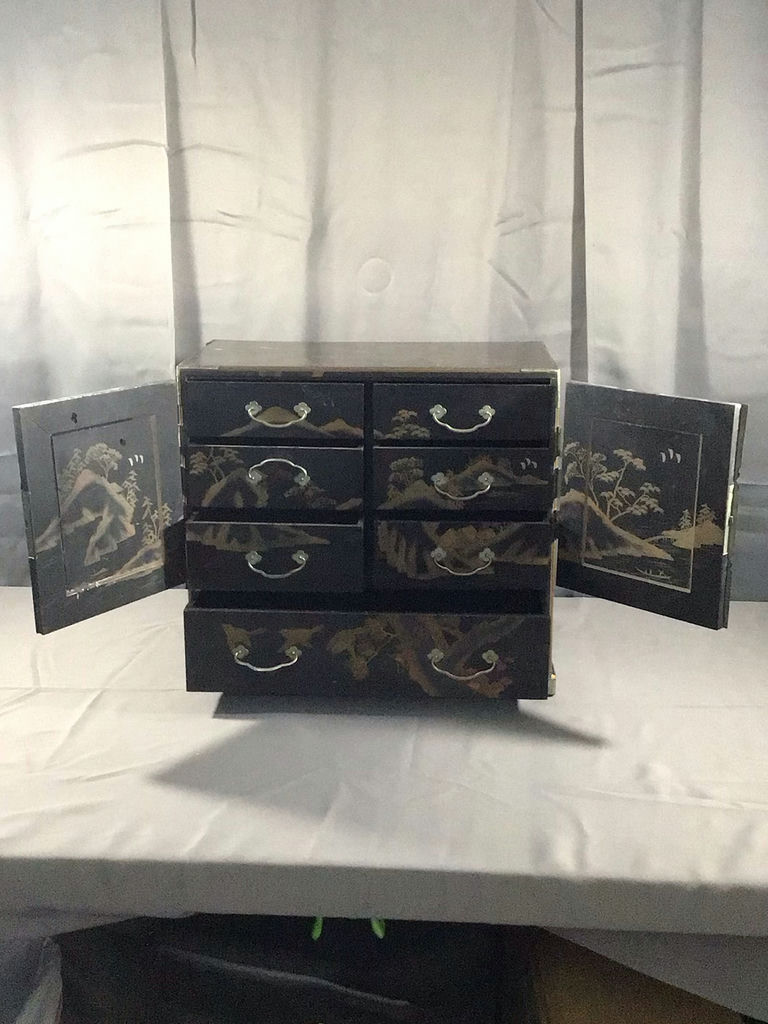 Vintage Lacquer Jewelry Box - image 2 of 19