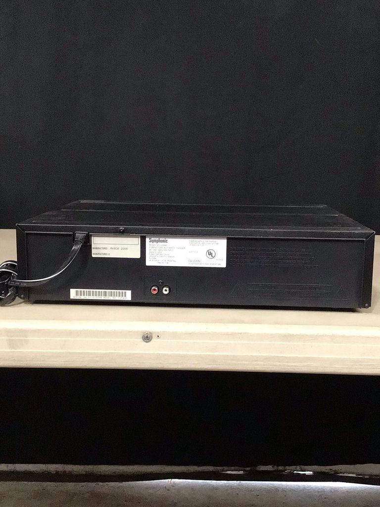 Symphonic, Insignia & Toshiba Audio Visual Equipment - image 3 of 12