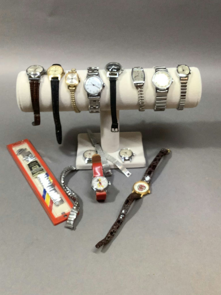 Vintage Ladies Watches - image 1 of 13