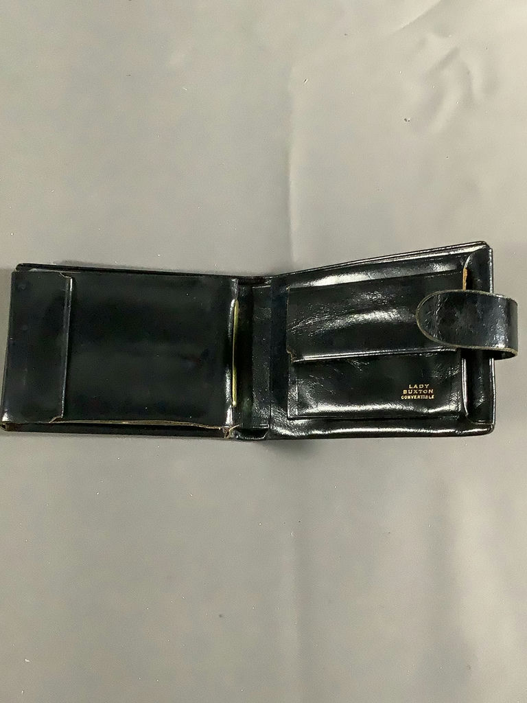 Leather Wallets And Folios - image 11 of 29