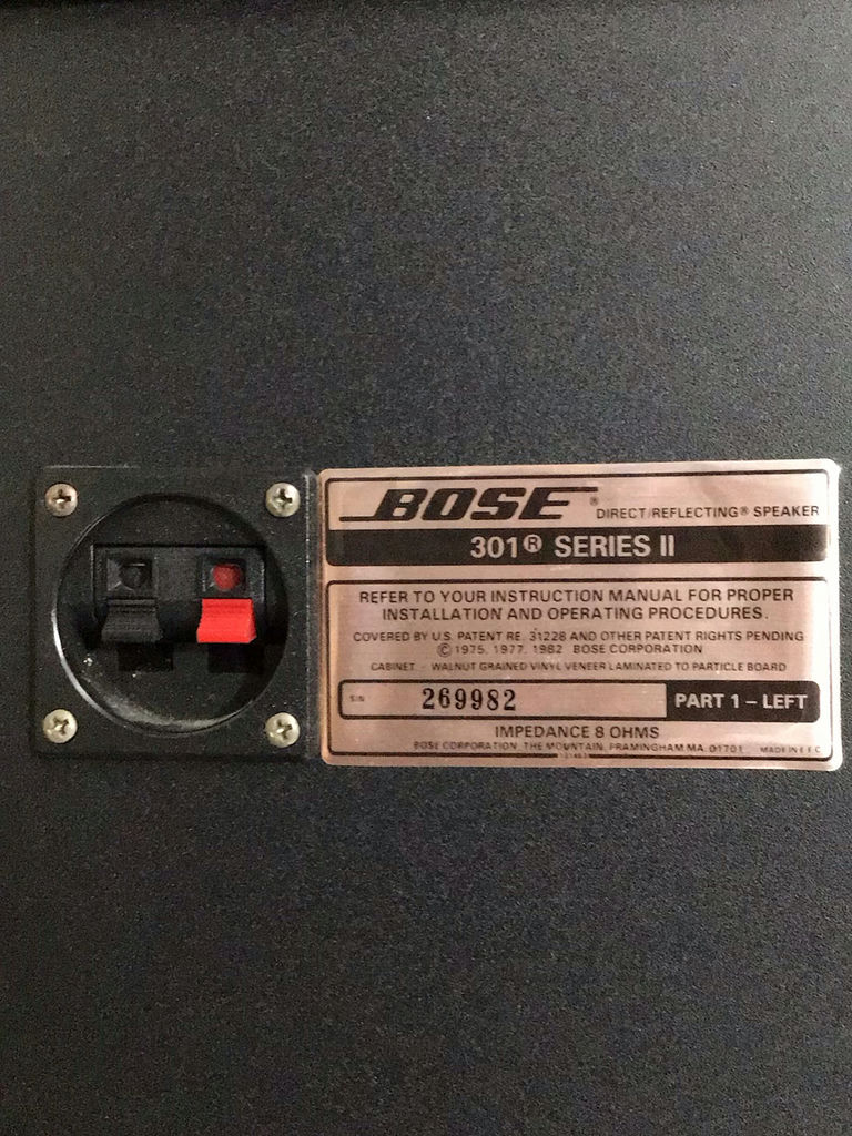 Bose 301 Series II Speakers - image 4 of 6