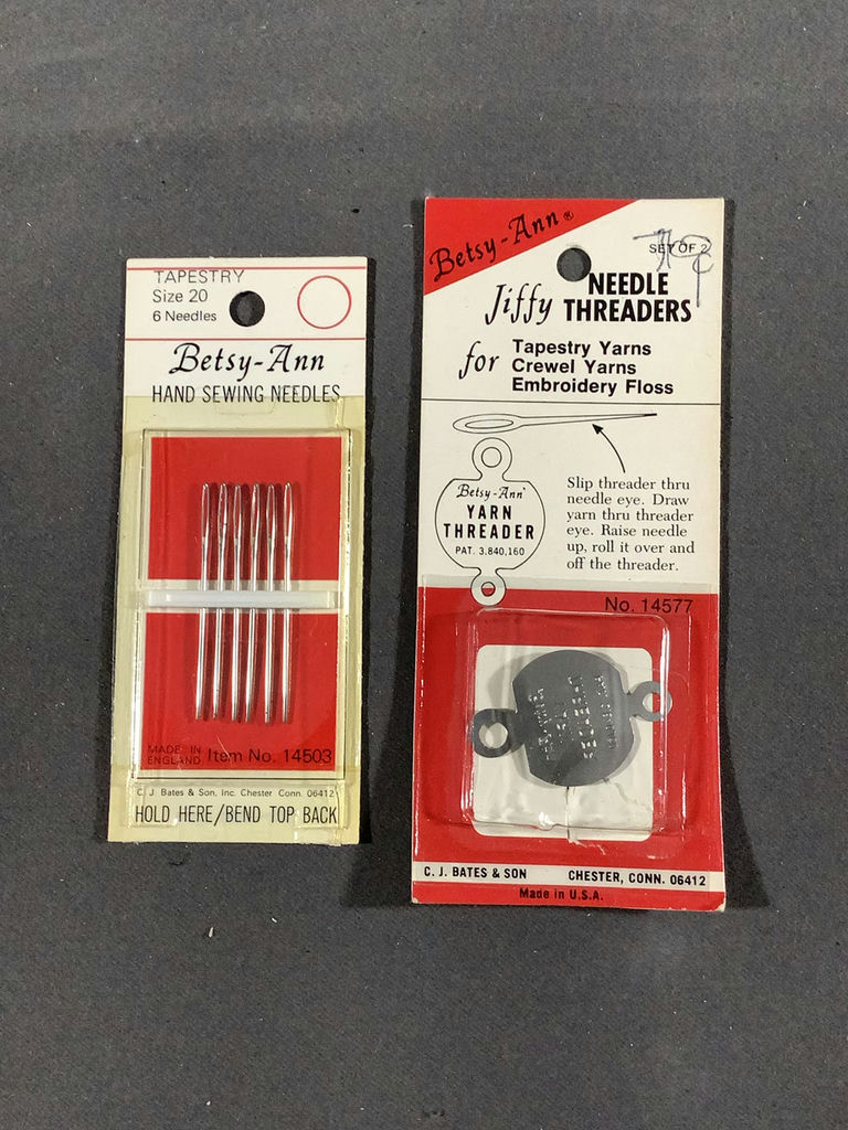 Vintage Singer & More Sewing Tools - image 6 of 13