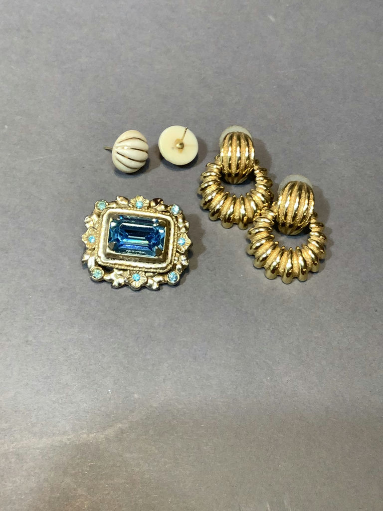 Vintage Costume Jewelry - image 8 of 22