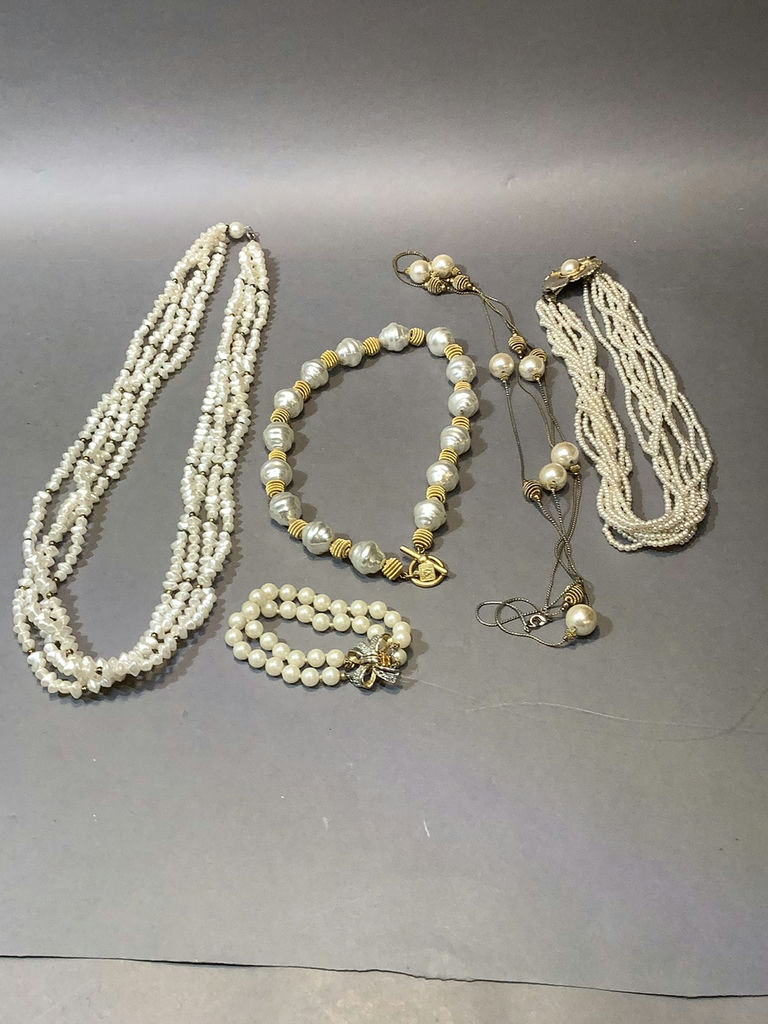 Vintage Costume Jewelry - image 12 of 22