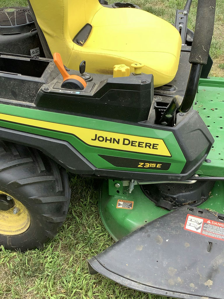 John Deere Zero Point Riding Mower - image 3 of 5