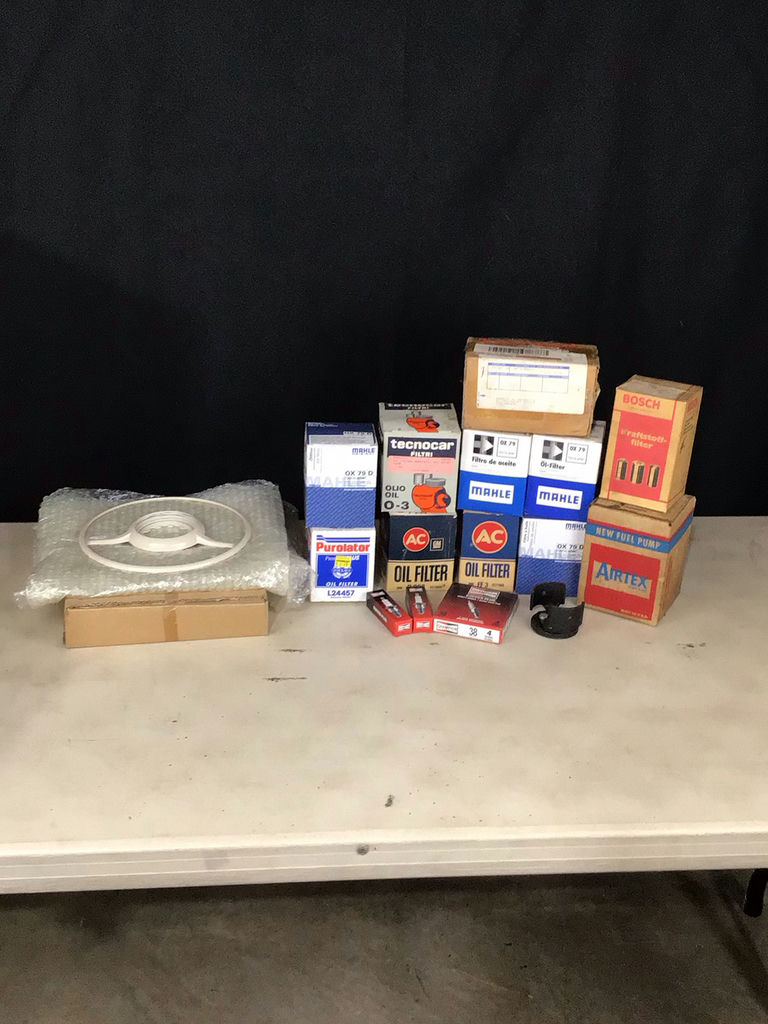 Vintage Car/Porsche Parts - image 1 of 11