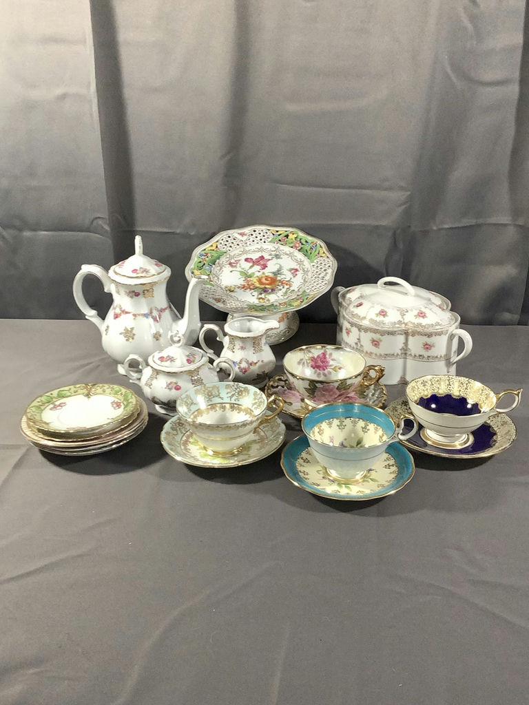 An Intimate Afternoon Tea - image 1 of 24