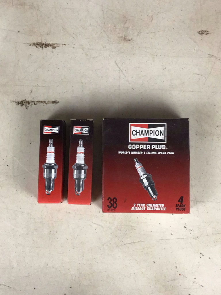 Vintage Car/Porsche Parts - image 3 of 11