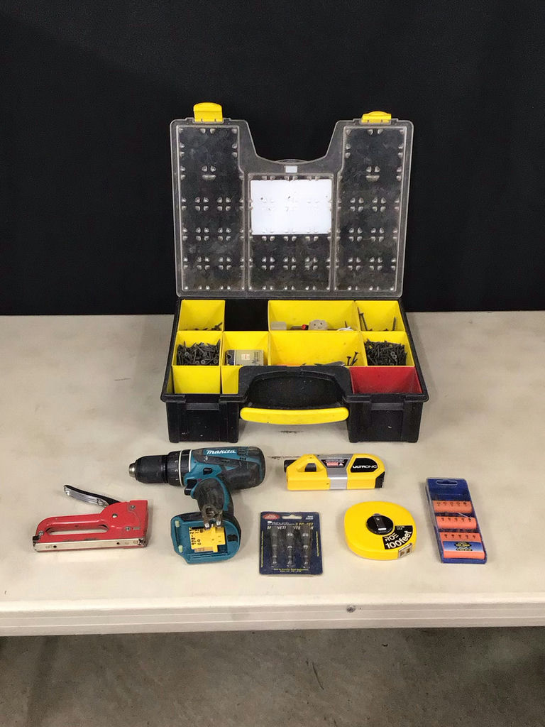 Miscellaneous Tools & Screws - image 1 of 3