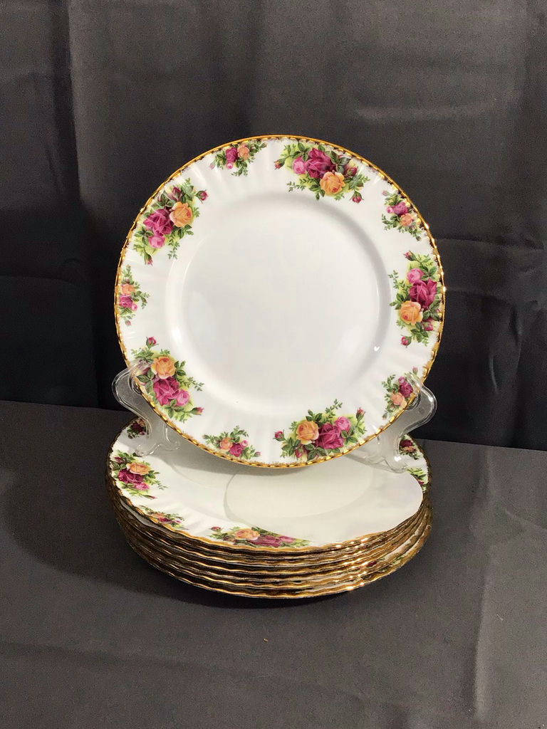 Royal Albert Old Country Roses - Dishes & Tea Pot - image 2 of 13